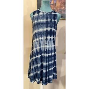 Tie-dye T-shirt dress
Super soft 
Size medium